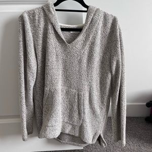 Aritzia pull over